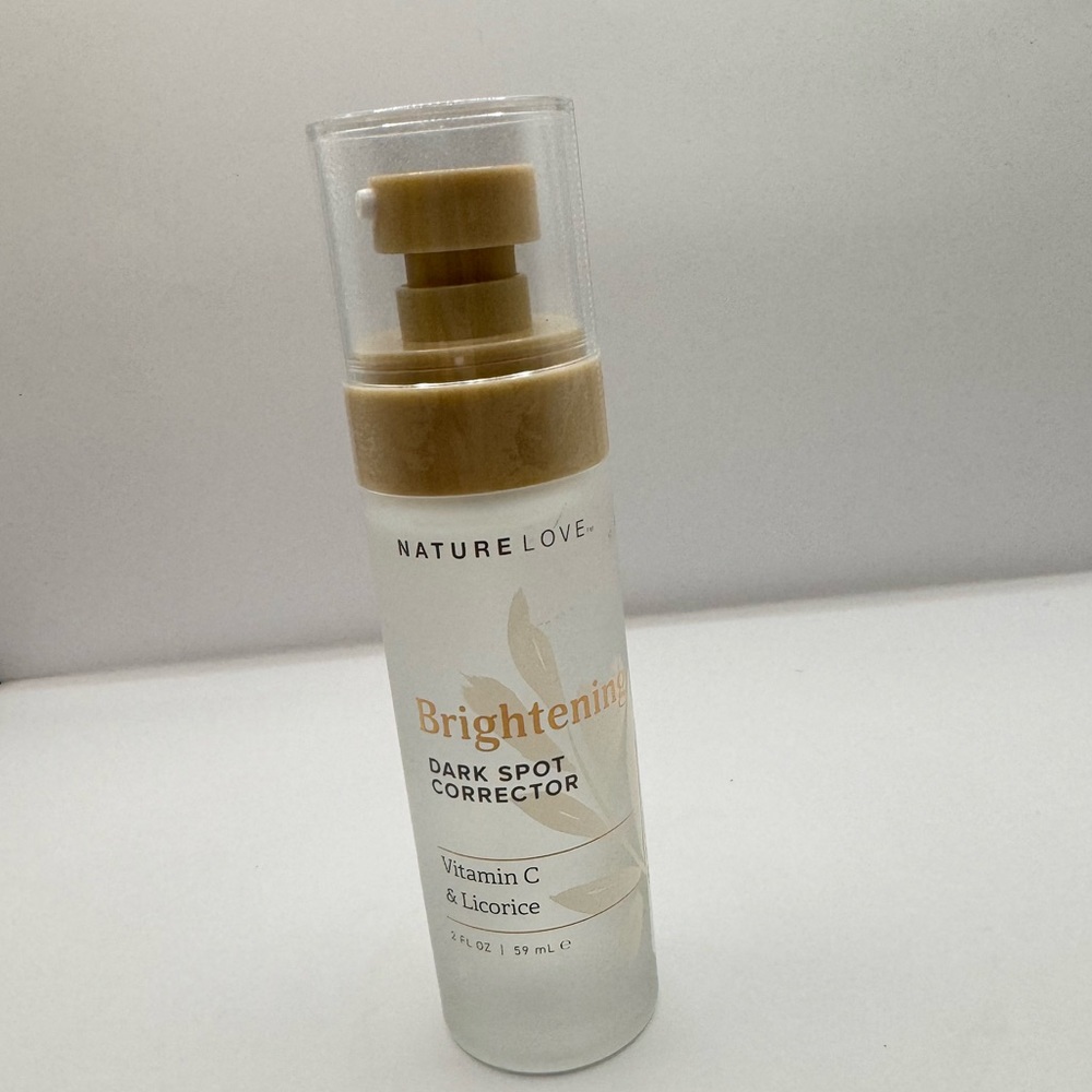 Nature Love Brightening Dark Spot Corrector